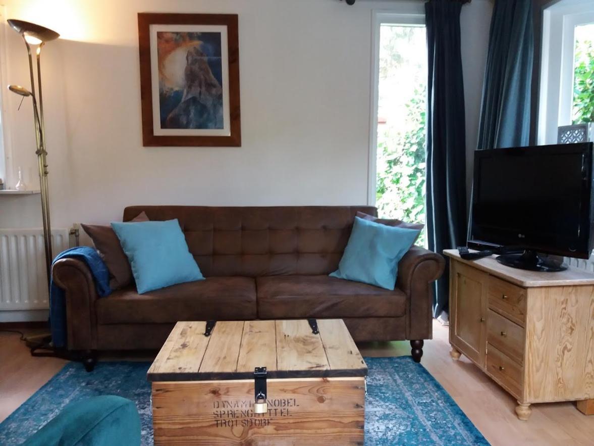 Chalet De Eekhoorn 디버 외부 사진